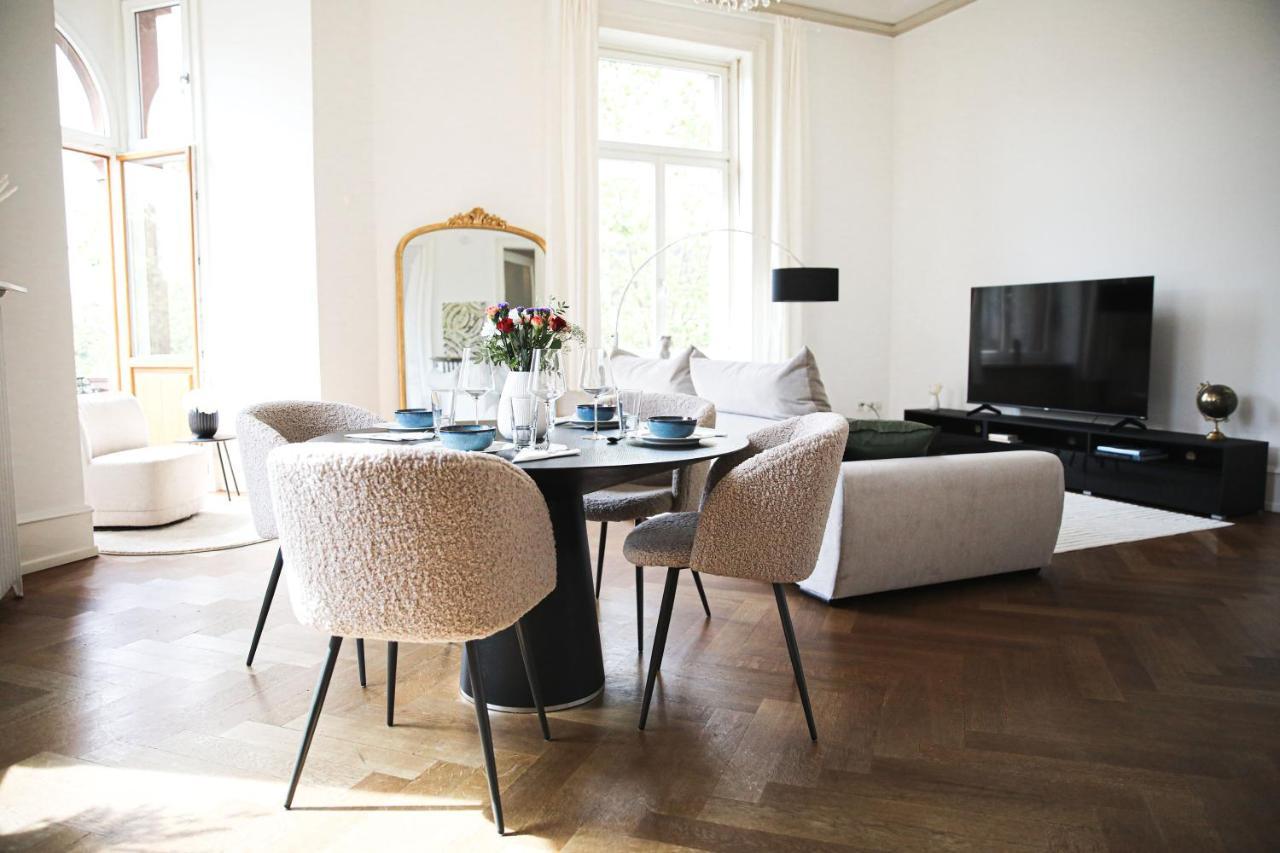 Palais Passy~Design Suite Mit Ausblick Im Zentrum Wiesbaden Exterior foto